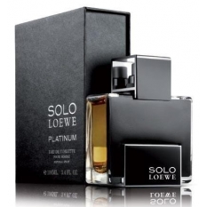 Loewe Parfums presenta su nueva fragancia masculina. SOLO Loewe Platinum. una creación olfativa elegante y sofisticada gracias al empleo de notas tan contrapuestas como el té y el cuero negro.